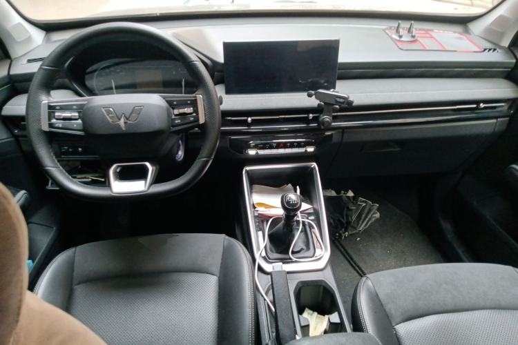 Used Wuling Alvez 2022 1.5L Manual Comfort Version