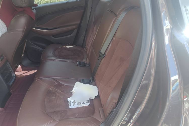 Used Buick Envision 2017 28T Four-Wheel Drive Elite Model Left Rear Seat