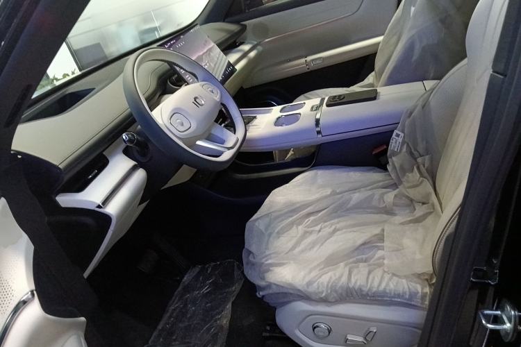 Used CHANGAN NEVO Q07 2025 215 Prestige Edition Left Front Seat