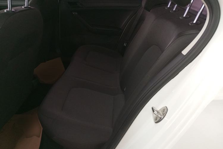 Used Volkswagen Jetta 2017 1.4L Manual Fashion Edition
