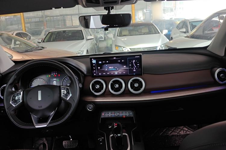 Used Wey VV5 2020 1.5T Two-Wheel Drive Color Pioneer