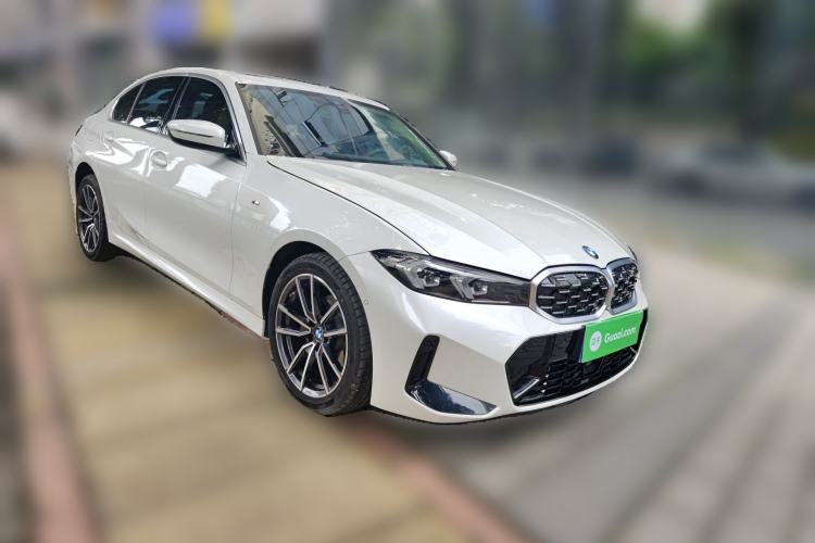 Used BMW 3 Series 2025 325i M Sport Package Front Right 45 Deg