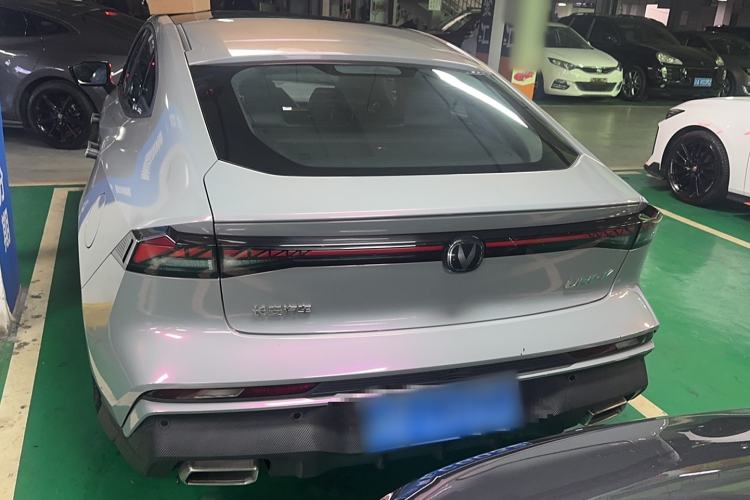 Used CHANGAN UNI-V 2024 1.5T Smart Navigation Version Rear