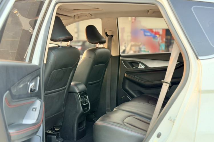 Used Baojun 560 2016 1.8L Manual Luxury Edition