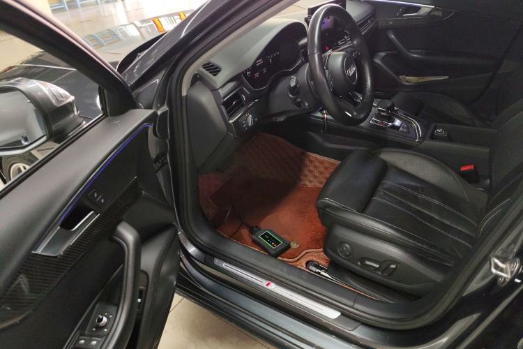 Used Audi A4L 2020 40 TFSI Luxury Dynamic Model