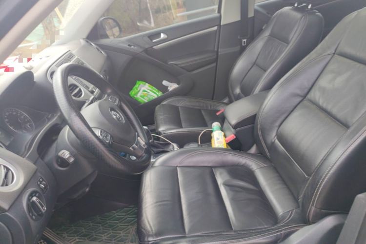 Used Volkswagen Tiguan 2016 300TSI Automatic All-Wheel Drive Luxury Edition Left Front Seat