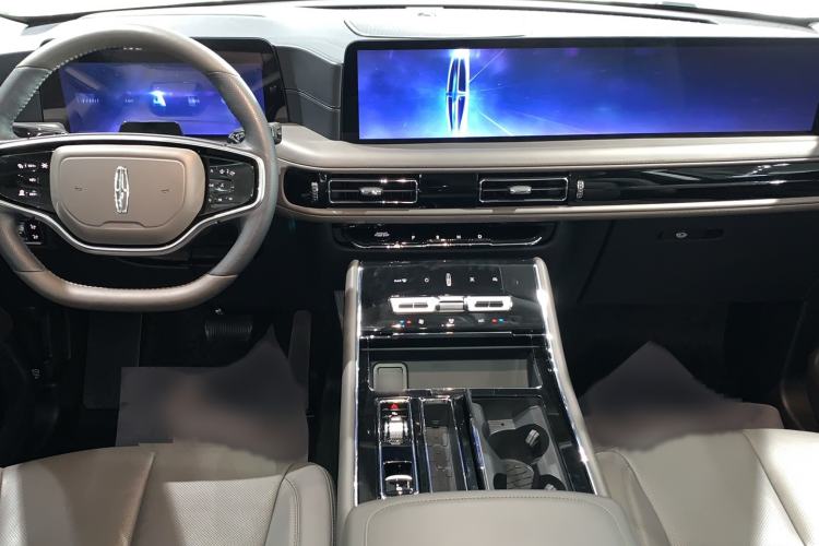 Used Lincoln Aviator 2024 3.0T V6 All-Wheel-Drive Elegance Edition Six Seats