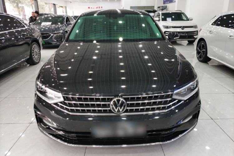 Used Volkswagen Magotan 2023 2 Million Units Limited Edition 330TSI DSG Leading Version Front