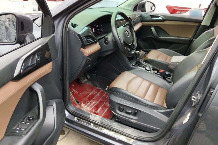 Used Volkswagen Tharu 2019 330TSI Four-Wheel Drive Flagship Model China VI Standard Driver Seat