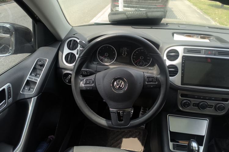 Used Volkswagen Tiguan L 2016 300TSI Automatic All-Wheel Drive Fashion Vision Edition
