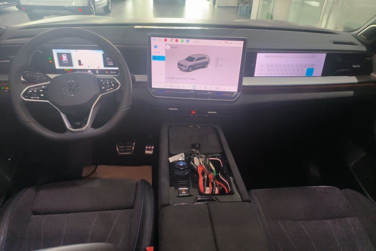 Used Volkswagen Teramont 2025 Tiguan Pro 450TSI Four-Wheel Drive Summit Edition
