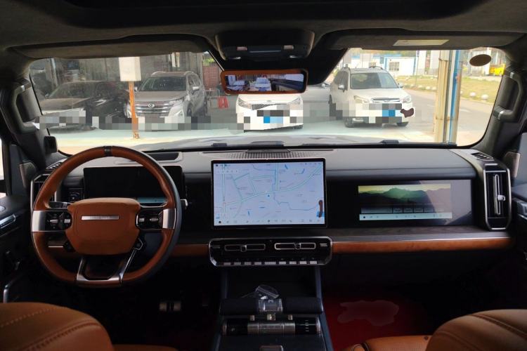 Used Brave warrior 917 2023 Range-Extended Founder Edition Center Console