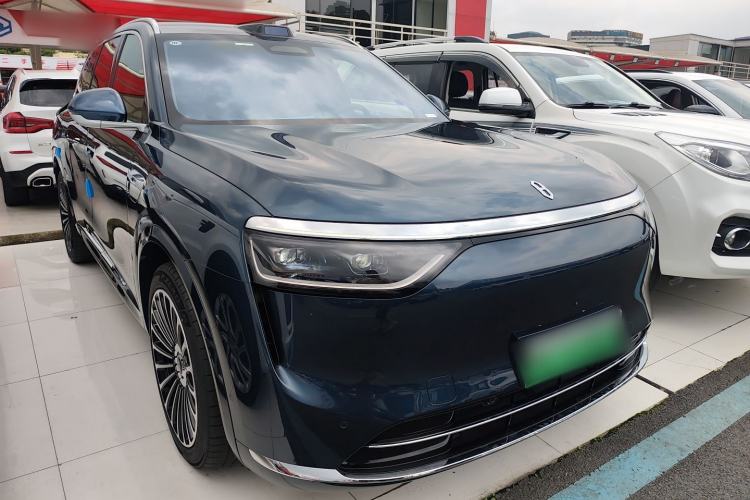 Used Hima AITO M8 2025 Extended-Range Ultra Version 53.4 kWh 5-Seater Edition Front Right 45 Deg