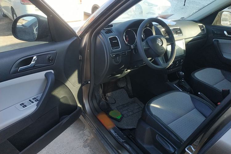 Used Skoda Yeti 2017 TSI280 DSG Advanced Edition
