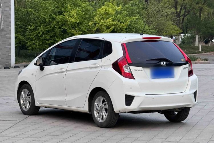 Used Honda Fit 2016 1.5L LXS CVT Comfort Sunroof Version Exterior 1