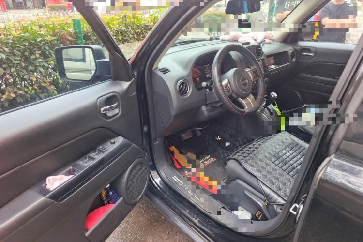 Used Jeep Patriot 2015 2.0L Sport Edition
