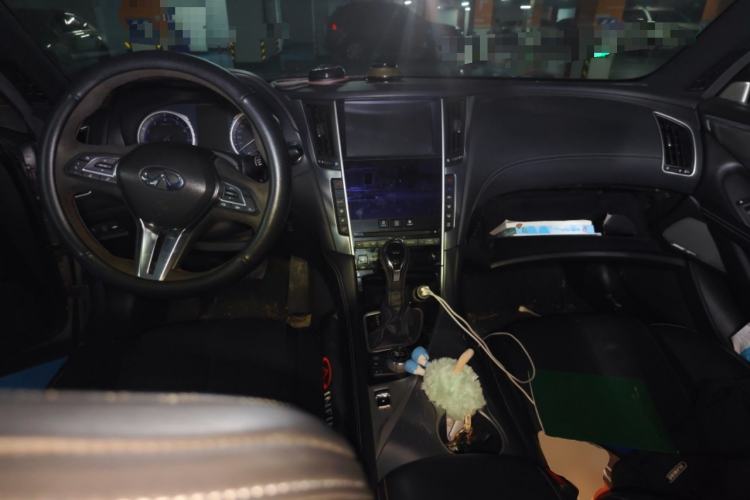 Used Infiniti Q60 2017 2.0T Luxury Edition