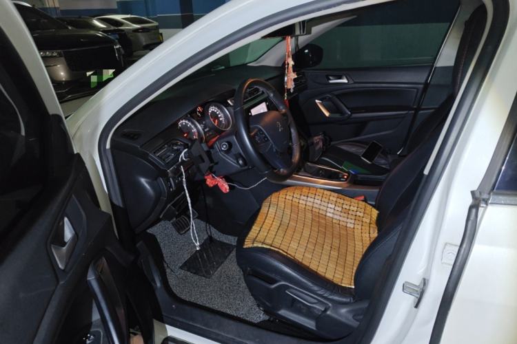 Used Peugeot 408 2015 1.2T Automatic Luxury Edition Driver Seat