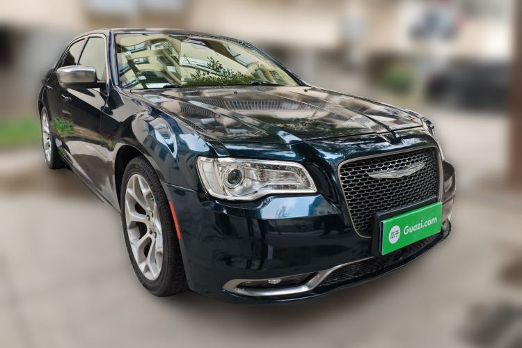 Used Chrysler 300C 2016 3.0L Supreme Edition Front Right 45 Deg