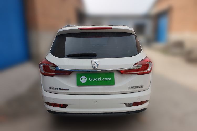 Used Baojun 310W 2017 1.5L Manual Fashion Model China V
