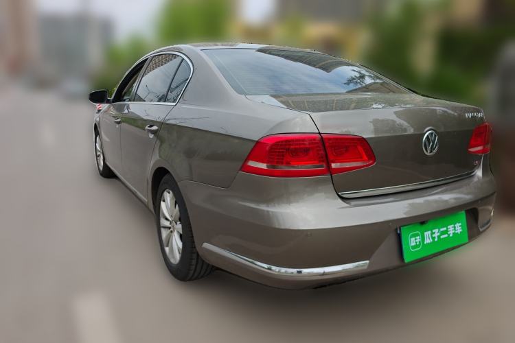 Used Volkswagen Magotan 2015 Facelift 1.8TSI Luxury Model Rear Left 45 Deg