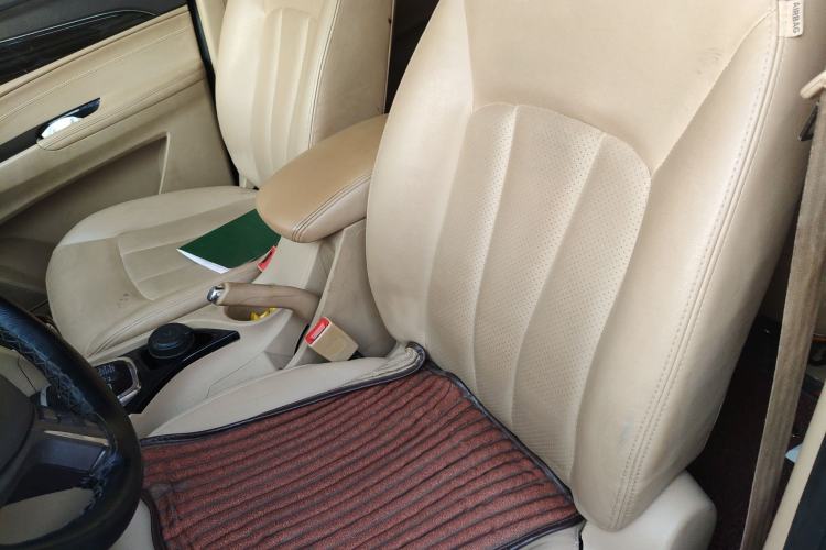 Used Baojun 730 2016 1.8L iAMT Luxury Model 7 Seats