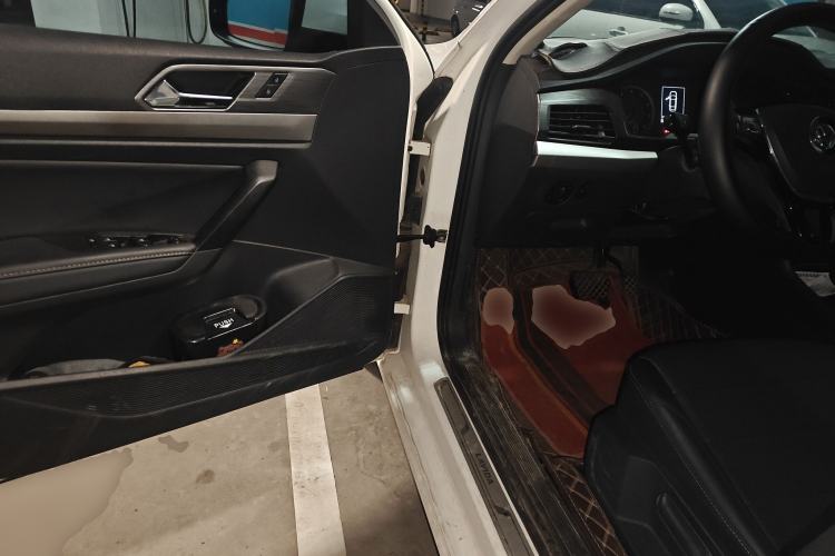 Used Volkswagen Lavida 2019 1.5L Automatic Comfort Edition China VI Standard