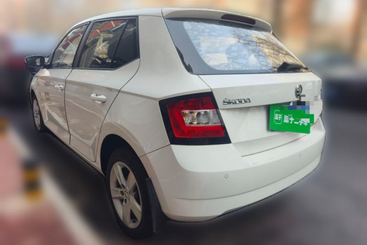 Used Skoda Fabia 2017 1.4L Automatic Car Enjoy Edition
