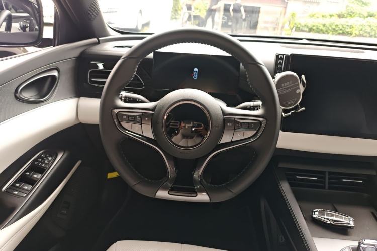 Used BYD Seal 06 New Energy 2024 DM-i 80KM Prestige Model
