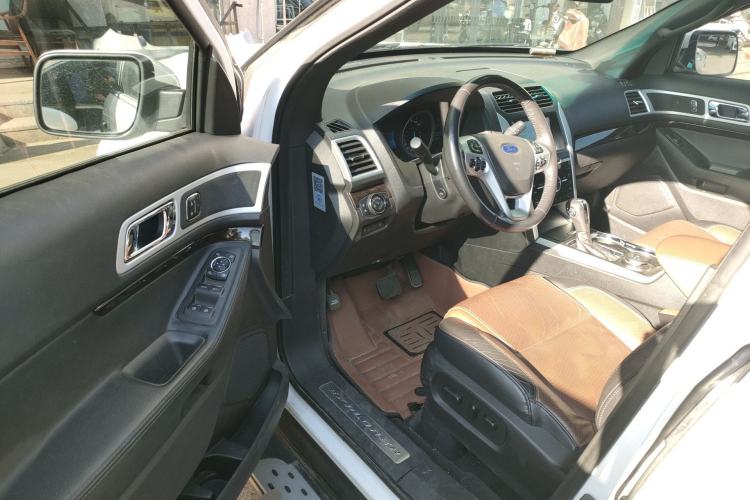Used Ford Explorer 2013 3.5L Deluxe Model Driver Seat