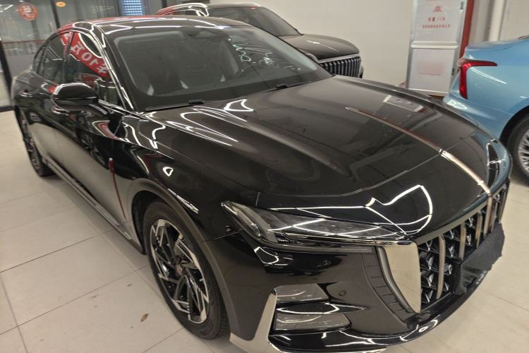 Used Hongqi H6 2023 2.0T ZhiMei Edition Front Right 45 Deg