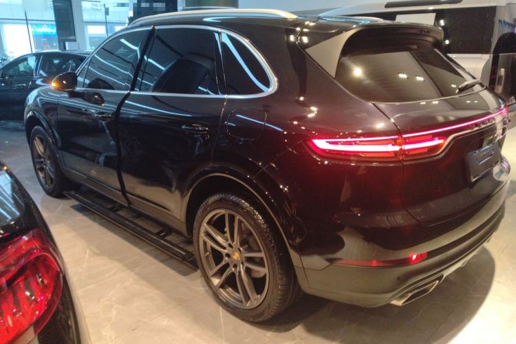 Used Porsche Cayenne E-Hybrid 2022 Cayenne E-Hybrid 2.0T Platinum Edition Rear Left 45 Deg