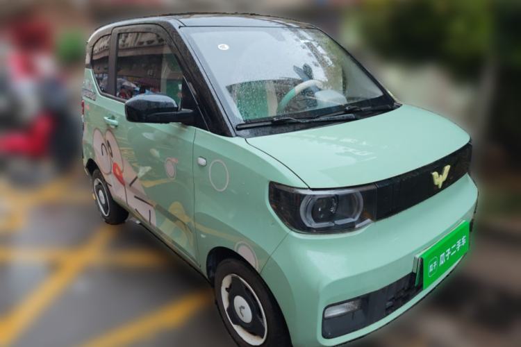 Used Wuling Hongguang MINIEV 2021 Macaron Sandwich Model 120 km Lithium Iron Phosphate Front Right 45 Deg