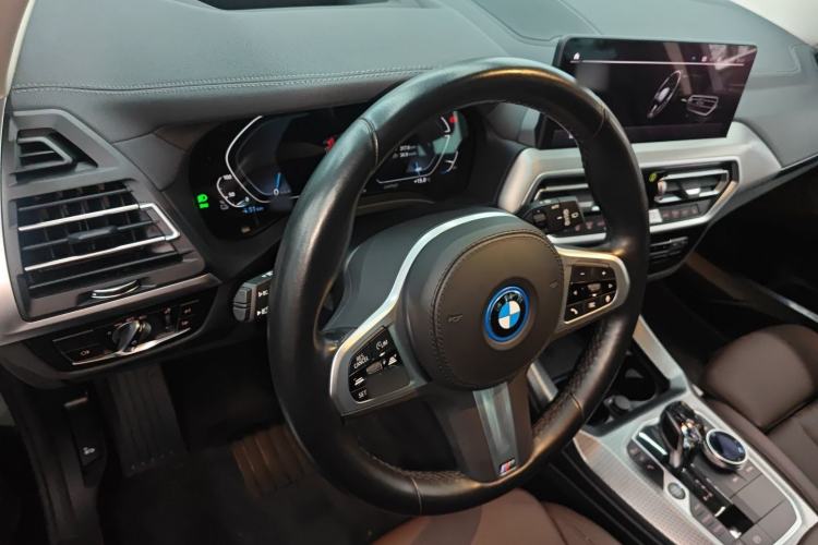 Used BMW iX3 2022 Leading Type
