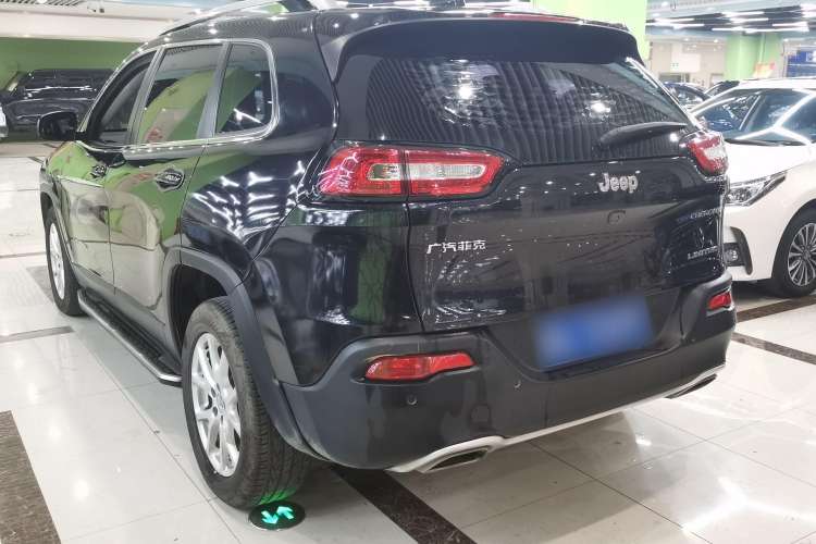 Used Jeep Cherokee 2017 2.4L Leading Smart Edition