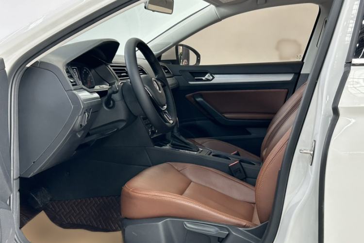 Used Volkswagen Lamando 2019 230TSI DSG Fashion Edition China VI Interior 2