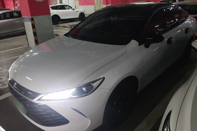 Used BYD Qin PLUS 2025 DM-i Smart Drive 55KM Leading Model