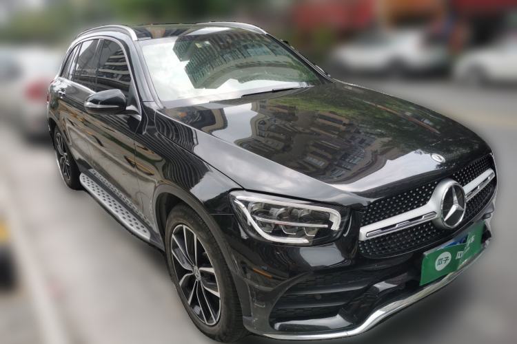 Used Mercedes-Benz GLC 2020 GLC 260 L 4MATIC Luxury Model Front Right 45 Deg