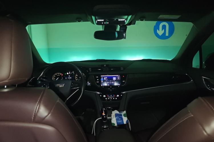 Used Cadillac XT6 2020 Revised Version 28T 7-Seater Four-Wheel Drive Luxury Edition Center Console