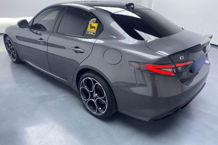 Used Alfa Romeo Giulia 2023 2.0T 280HP Track Edition
