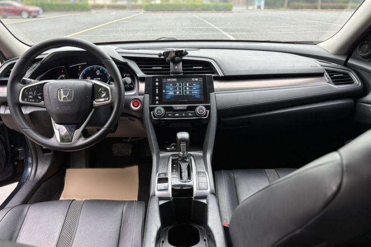 Used Honda Civic 2019 220TURBO CVT Power Edition China VI Emission Standard Interior 2