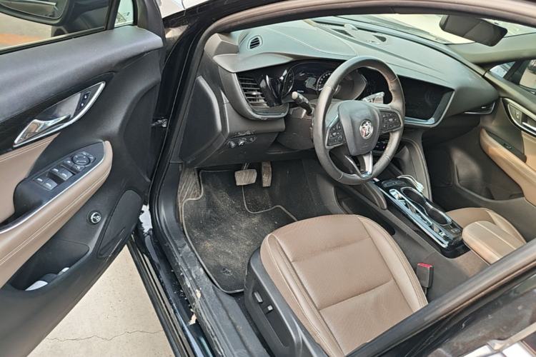 Used Buick Envision 2022 Encore Plus 652T Five-Seat Luxury Model Driver Seat