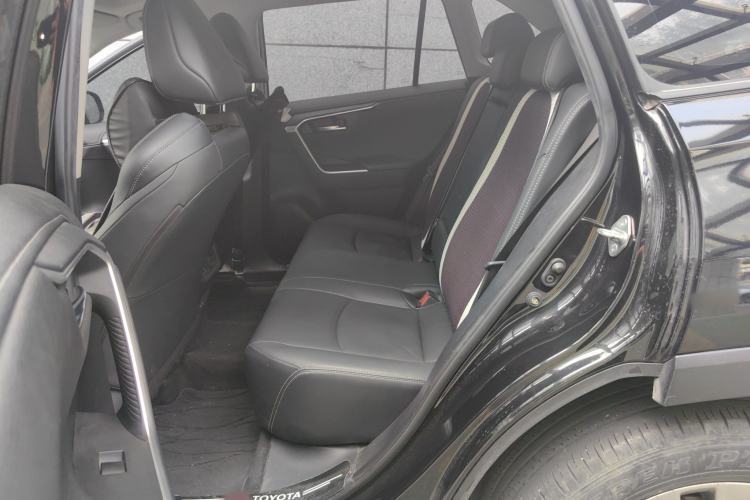 Used Toyota Wildlander 2022 2.0L CVT Two-Wheel Drive Luxury Edition