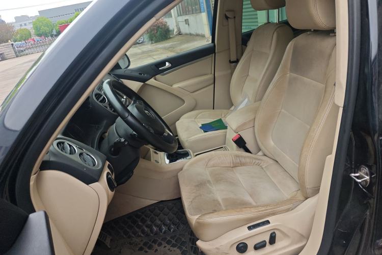 Used Volkswagen Tiguan 2013 2.0 TSI Automatic All-Wheel-Drive Flagship Edition Left Front Seat