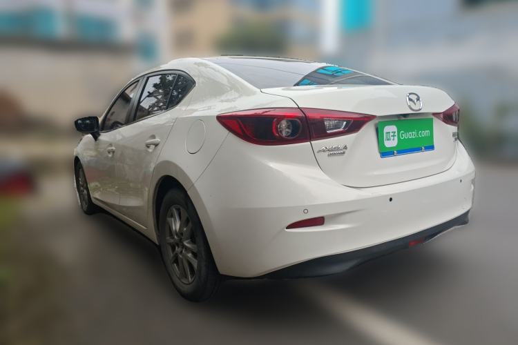 Used Mazda 3 Axela 2017 Sedan 1.5L Automatic Luxury Model China VI Standard
