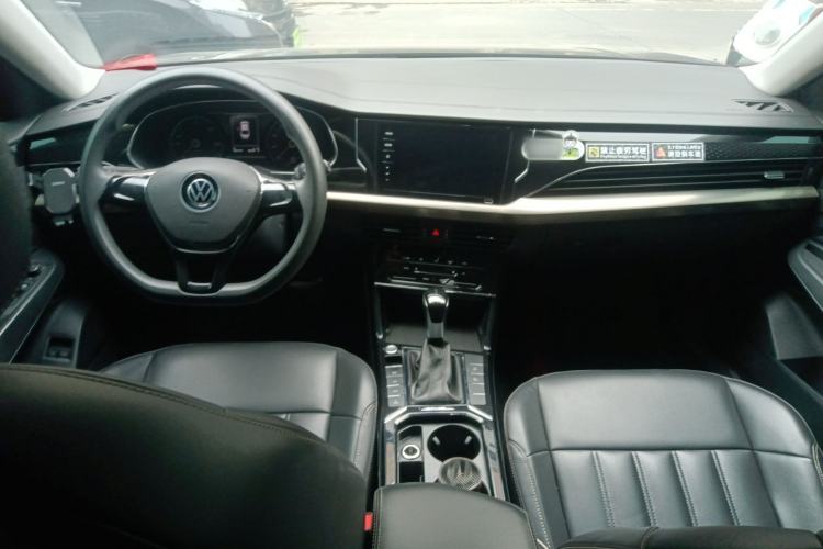 Used Volkswagen Passat New Energy 2020 430 PHEV Hybrid Elite Edition China VI Standard Center Console