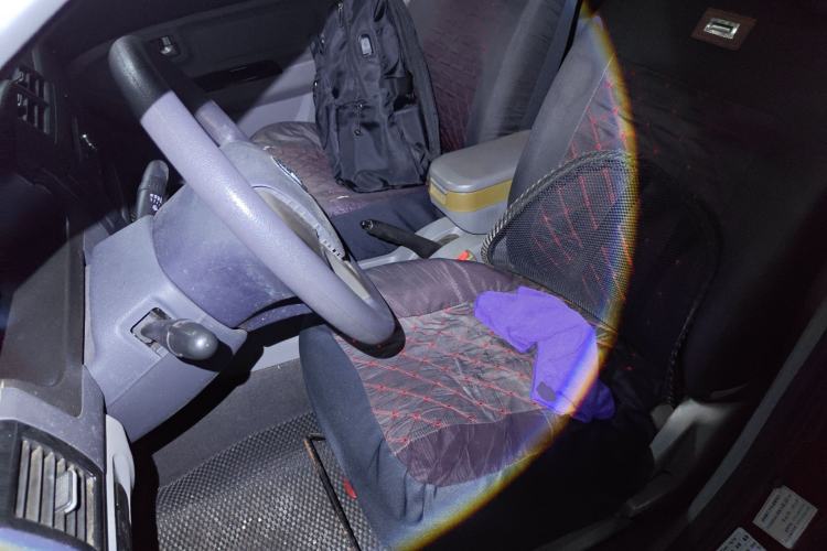 Used BAIC Weiwang M20 2014 1.5L practical type BJ415A Left Front Seat