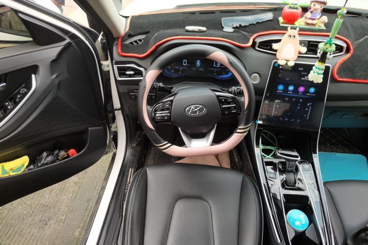 Used Hyundai ix25 2020 1.5L CVT GLS Smart Model Steering Wheel