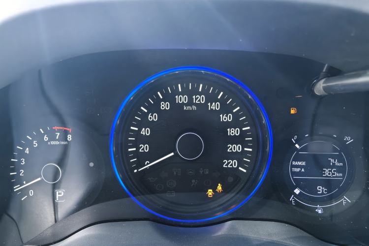 Used Honda Vezel 2020 1.5L CVT Pioneer Edition Interior 9