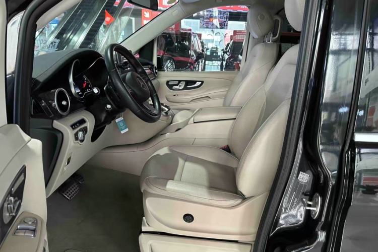 Used Mercedes-Benz V-Class 2016 V 260 Prestige Edition
